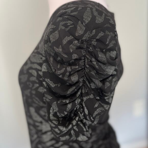 Worthington | Slinky Animal Print Top | Size M | Sparkly Ruffle Sleeve Blouse - Picture 5 of 10